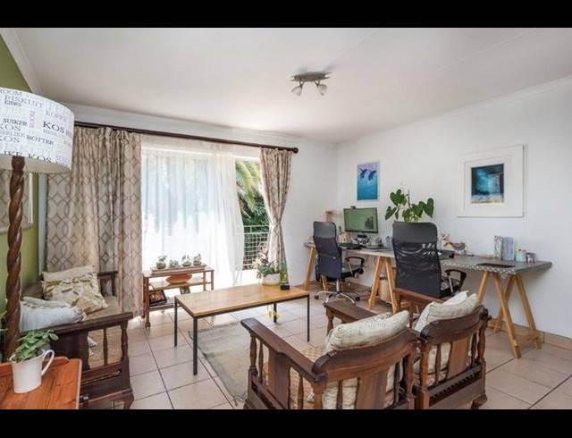 2 BEDROOM TOWNHOUSE FOR SALE IN BEDFORD GARDENS